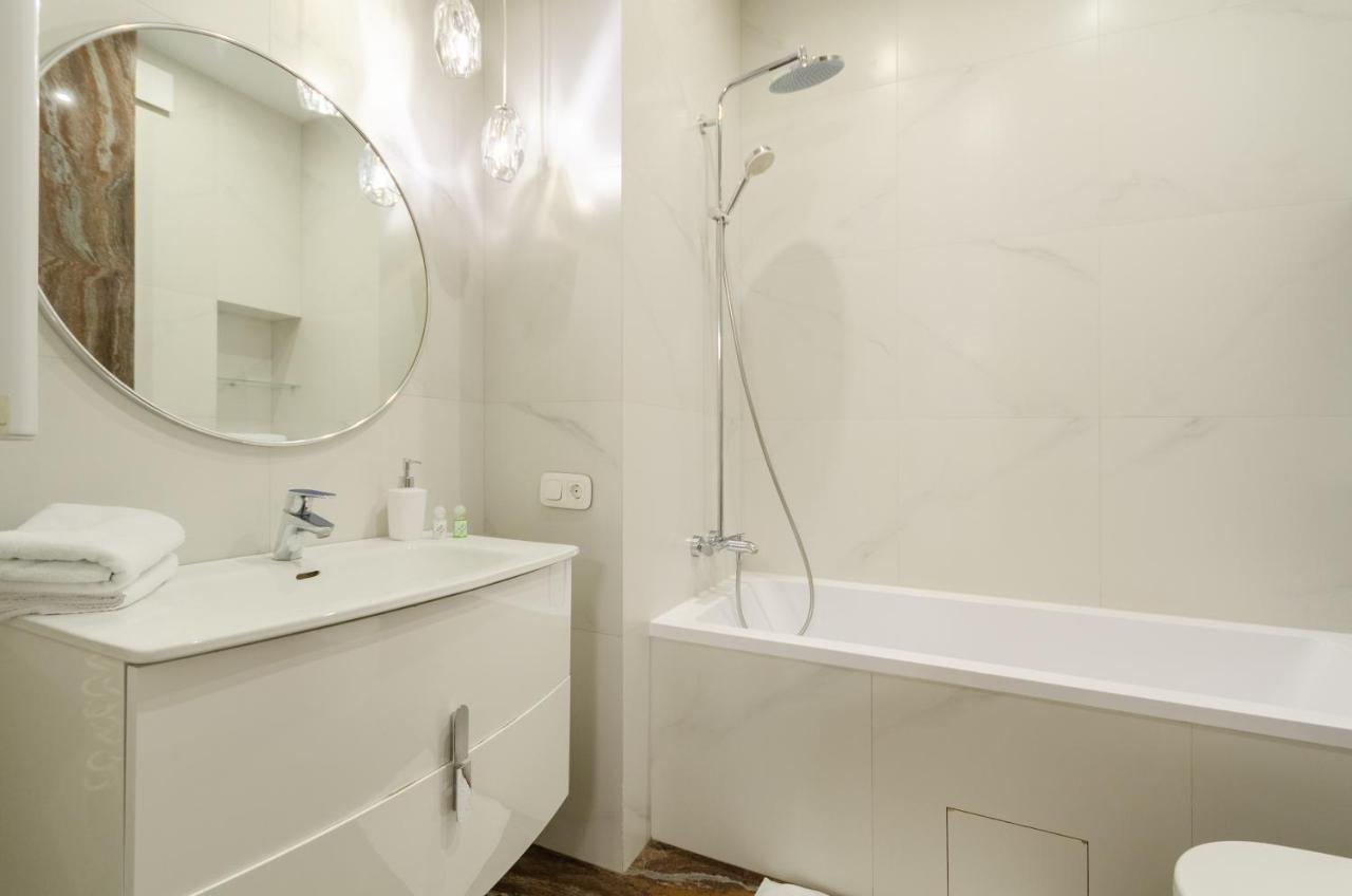 Petrovdom Apartaments 11-212 In Rc Central Park, 7 John Mccain Street Kyiv Exterior foto